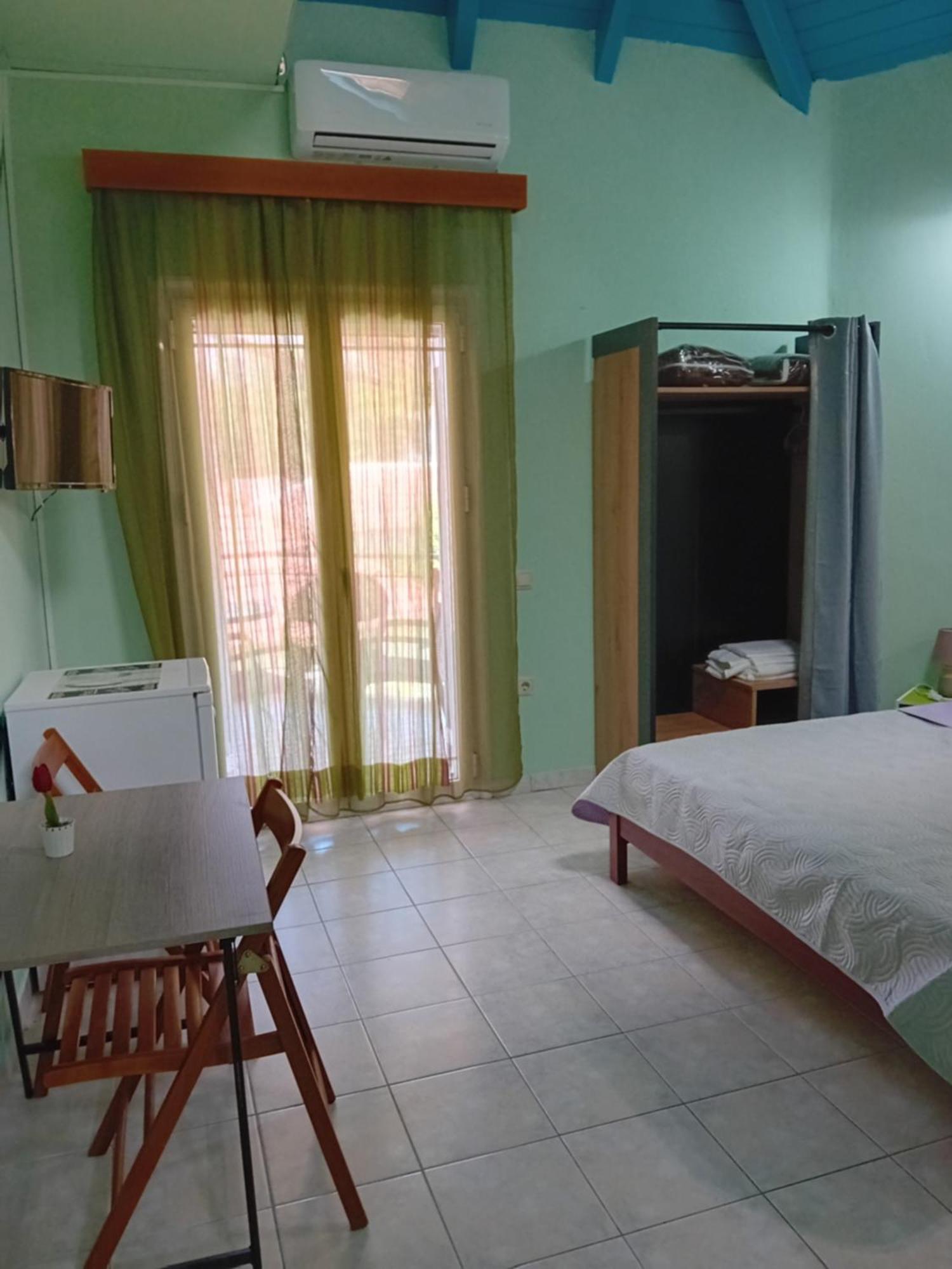 Valta'S Room 3 Palairos ภายนอก รูปภาพ